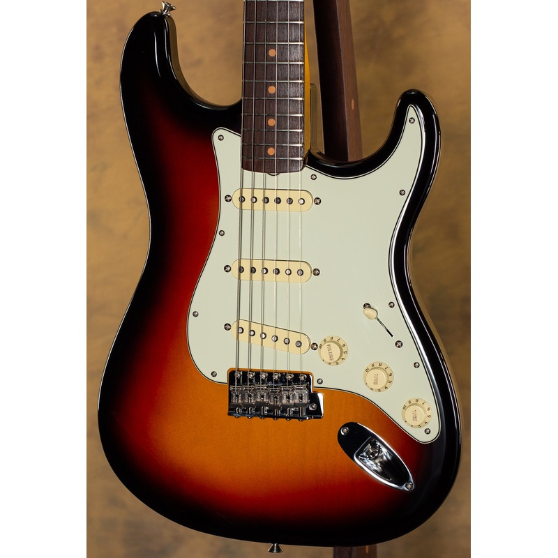 2023 Fender American Vintage II 1961 Stratocaster Rosewood Fingerboard 3-Color Sunburst - ULT975560820207