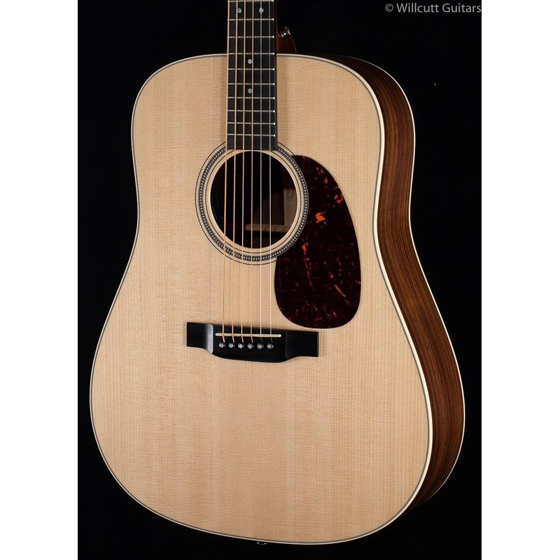 Martin D-16E - ULT975560818591