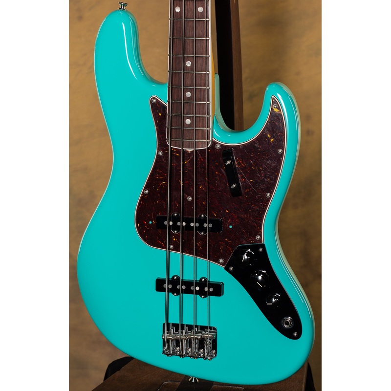 2023 Fender American Vintage II '66 Jazz Bass Sea Foam Green - ULT975560818101