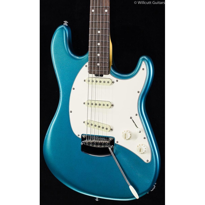 Ernie Ball Music Man Cutlass Trem Vintage Turquoise USED (576) - ULT975560818017