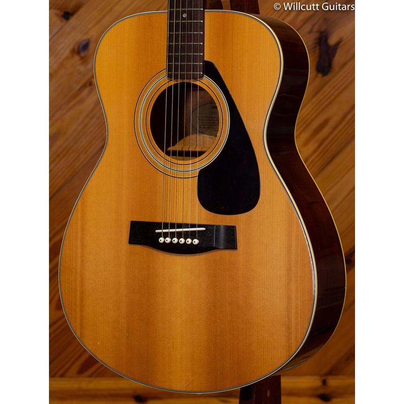 Yamaha USED FG-330 w/ chipboard case DEMO - ULT975560816261