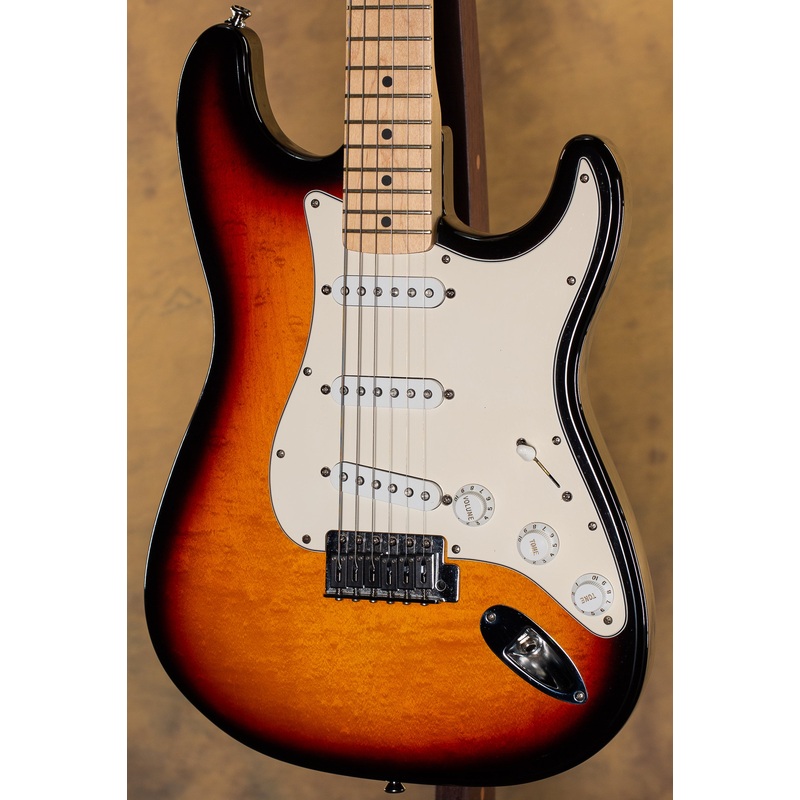 1999 Fender Standard Stratocaster Maple Sunburst - ULT975560815878