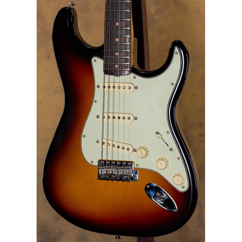 2024 Fender American Vintage II 1961 Stratocaster 3 Color Sunburst - ULT975560815877