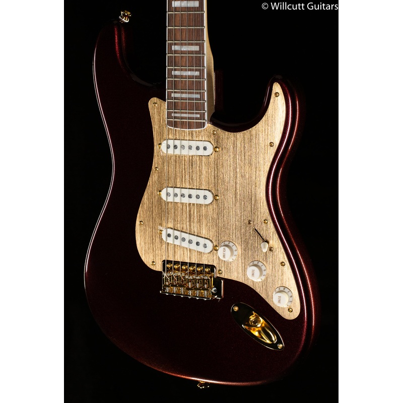 Squier 40th Anniversary Stratocaster Gold Edition Laurel Fingerboard Gold Anodized Pickguard, Ruby Red Metallic (773) - ULT975560810775