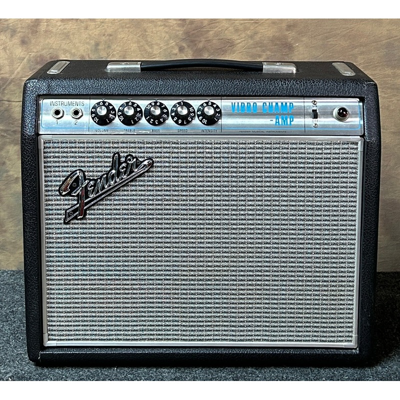 Vintage 1968 Fender Vibro Champ Combo - ULT975560810176