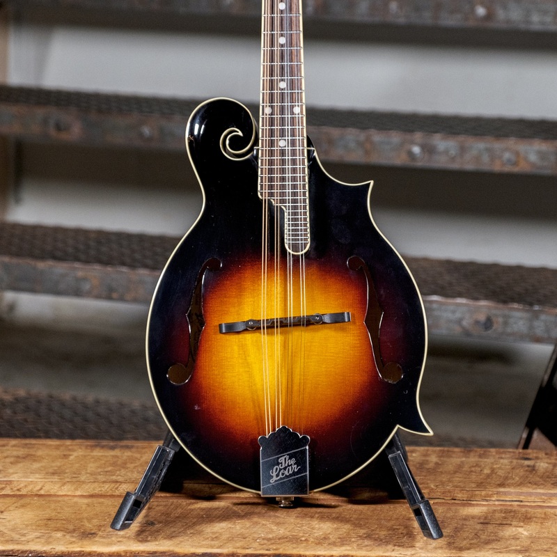 The Loar LM 520VS 3 Tone Sunburst With Hard Case - Used
