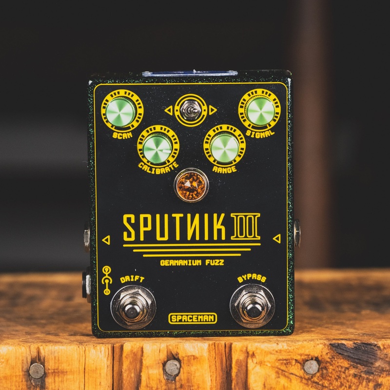 Spaceman Sputnik III Germanium Fuzz Limited Edition, Uranium Green Sparkle With Box - Used