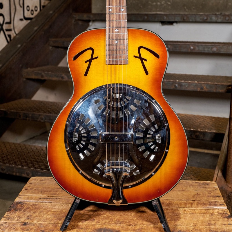 Fender FR-50 Resonator With HSC - Used