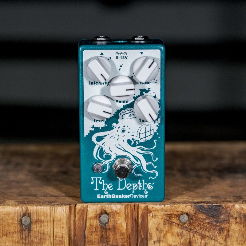 Earthquaker The Depths Analog Optical Vibe Machine - Used