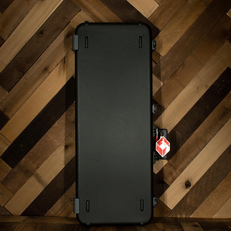 Fender Deluxe Molded Case For Stratocaster Or Telecaster - Used