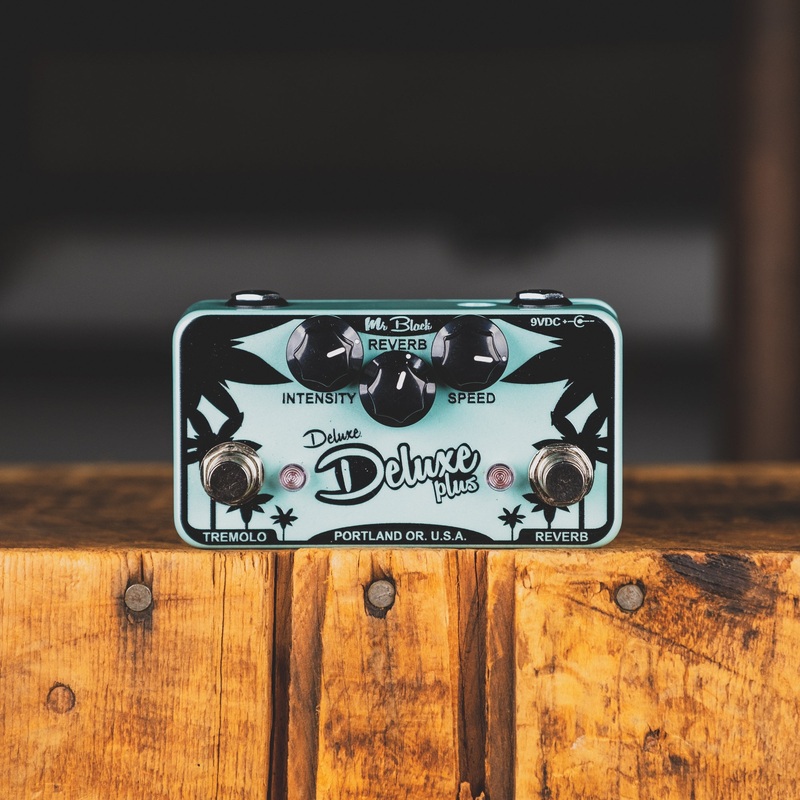 Mr Black Deluxe DeluxePlus Reverb And Tremolo Effect Pedal With Box - Used