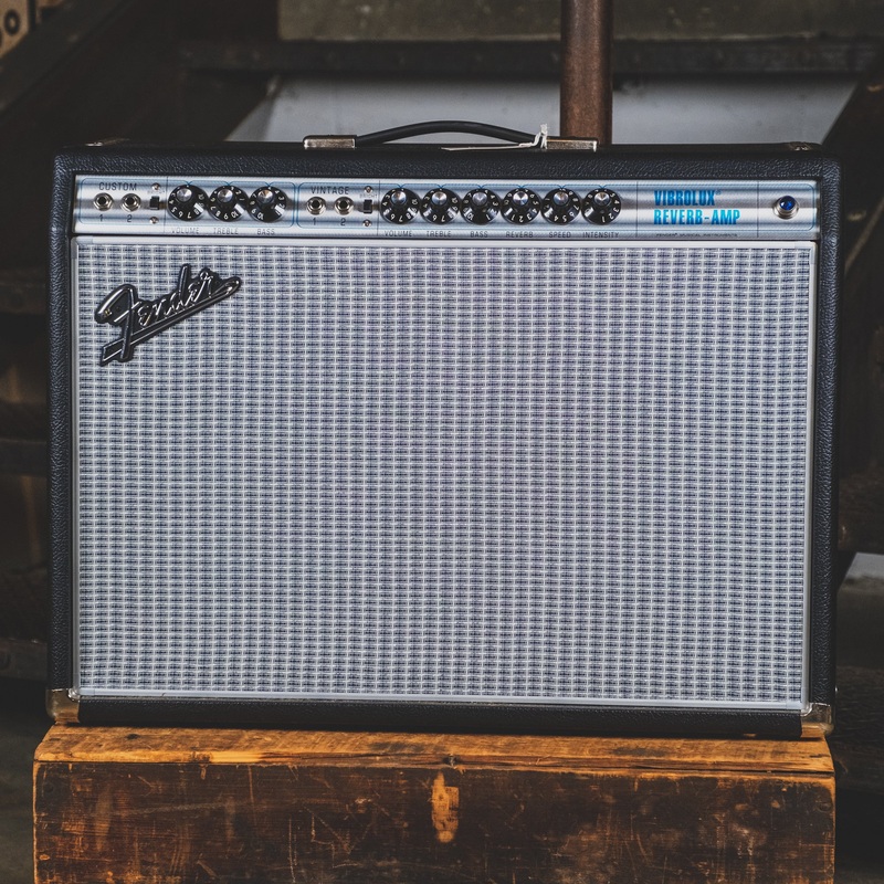 2017 Fender 68' Vibrolux Reverb Amplifier With Slip Cover And Foot Switch - Used