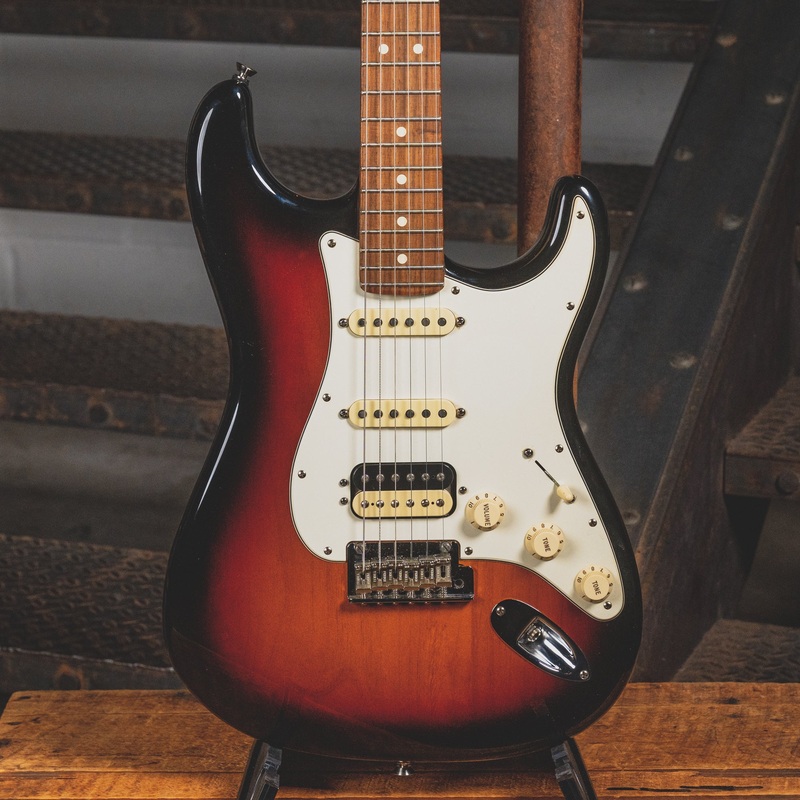2016 Fender American Standard Stratocaster Electric Guitar Sunburst w/ OHSC - Used